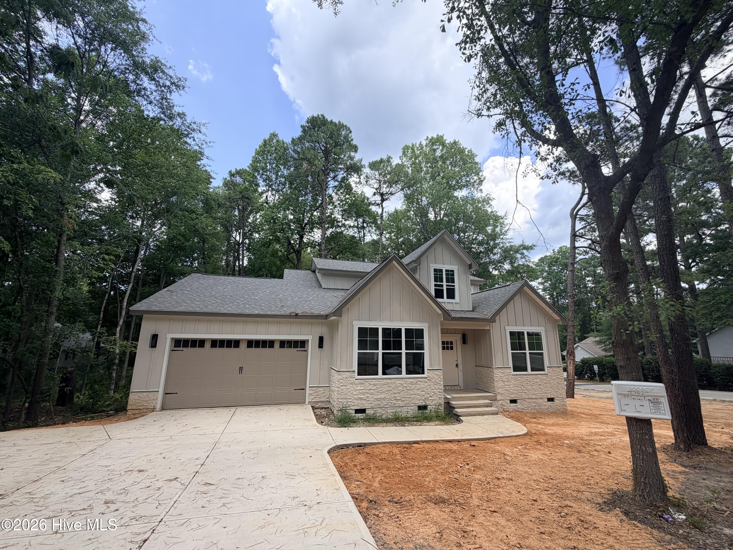 399 Spring Lake Drive Property Photo 1
