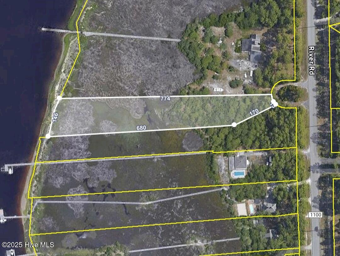 8120 River Road Property Photo 11