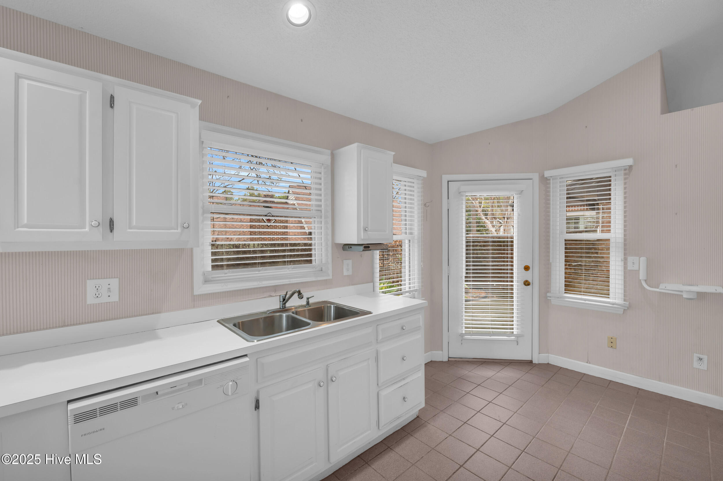 2101 Jumpin Run Drive Property Photo 20