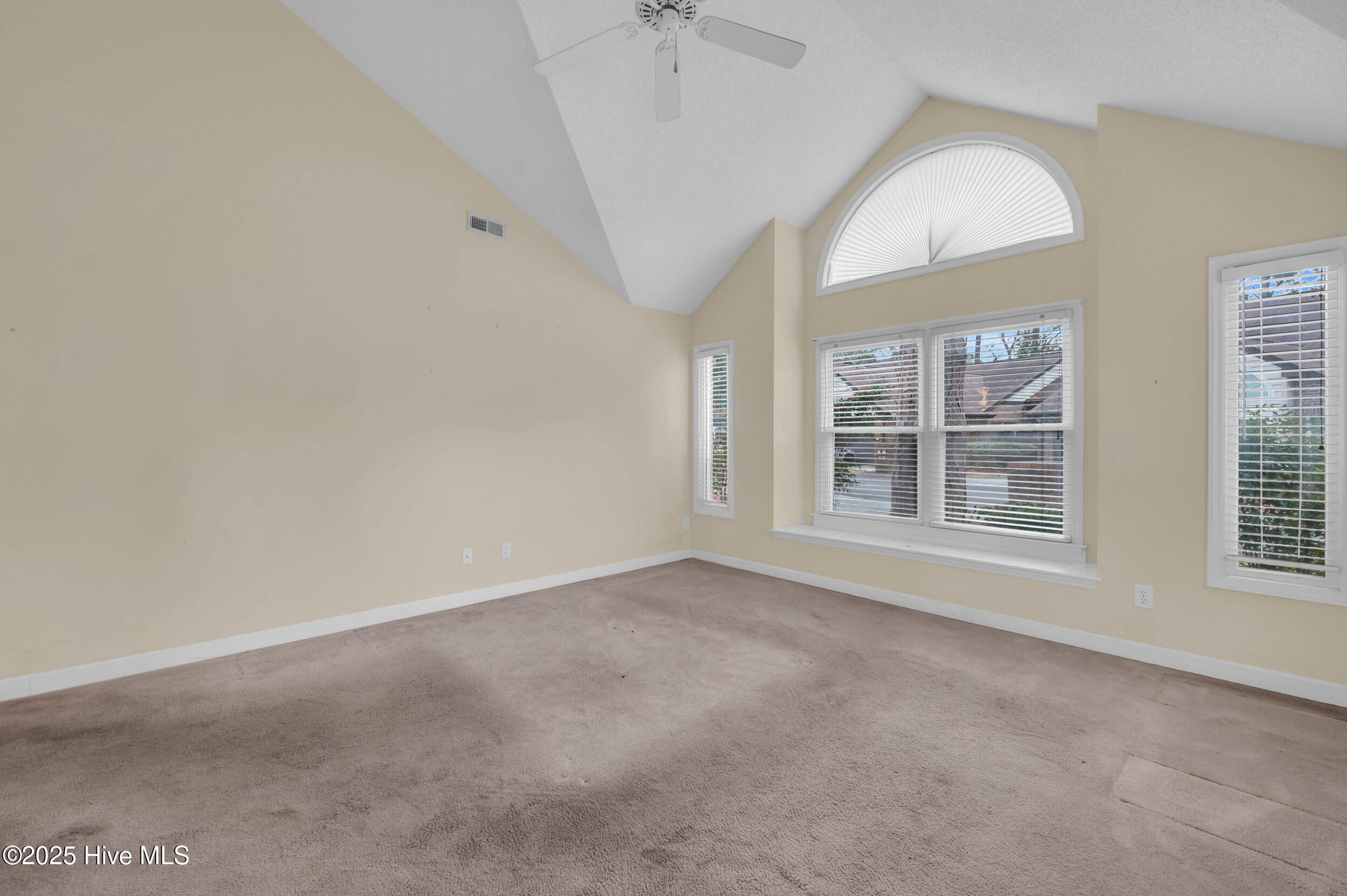 2101 Jumpin Run Drive Property Photo 24