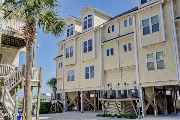 104 Summer Winds Place 104