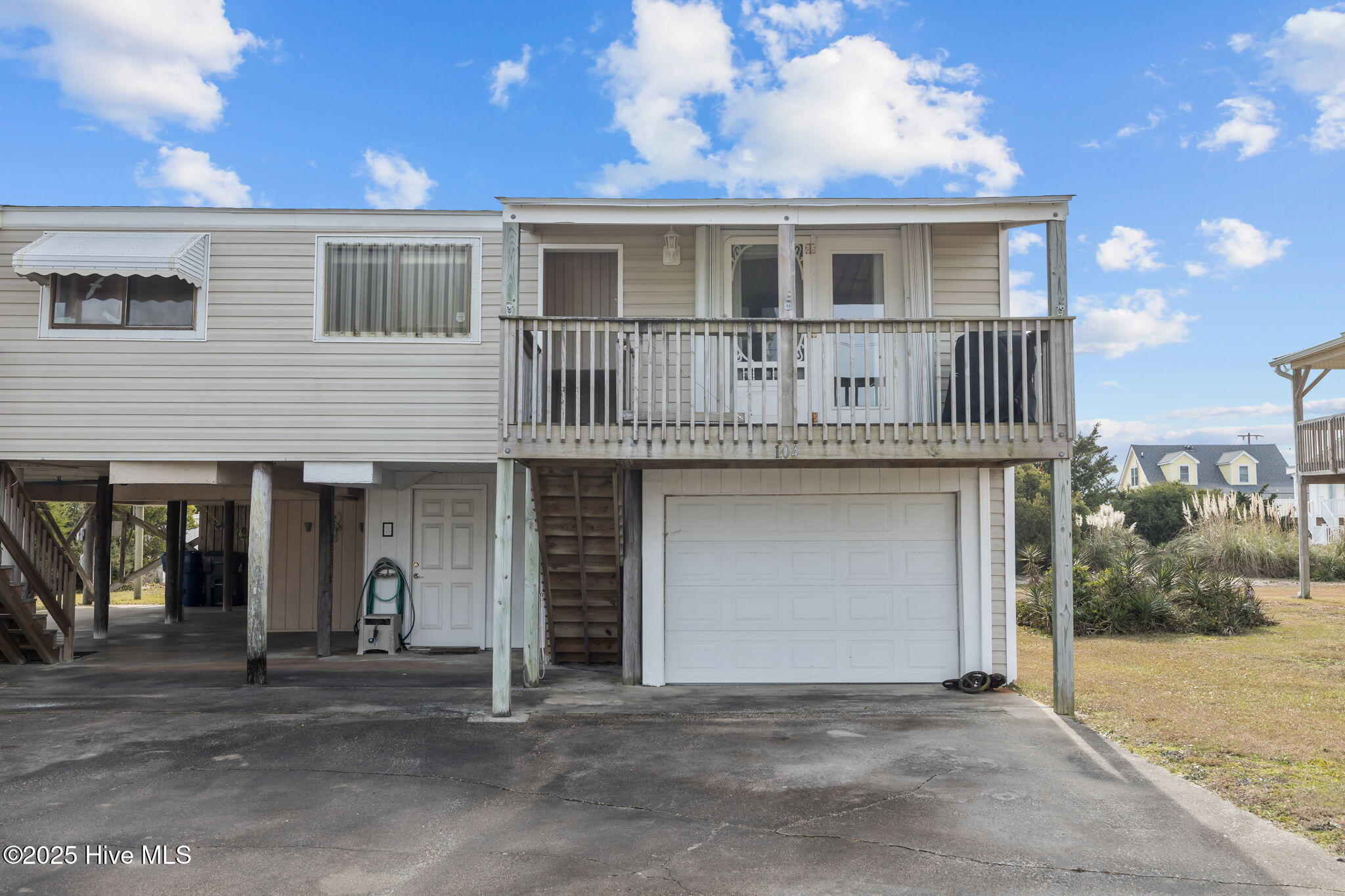 104 Robin Avenue Property Photo 1