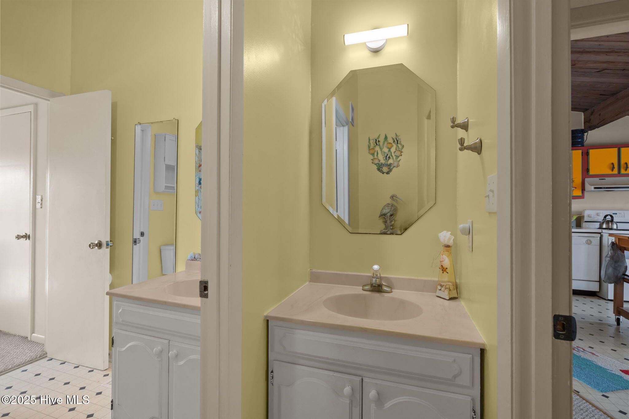104 Robin Avenue Property Photo 28