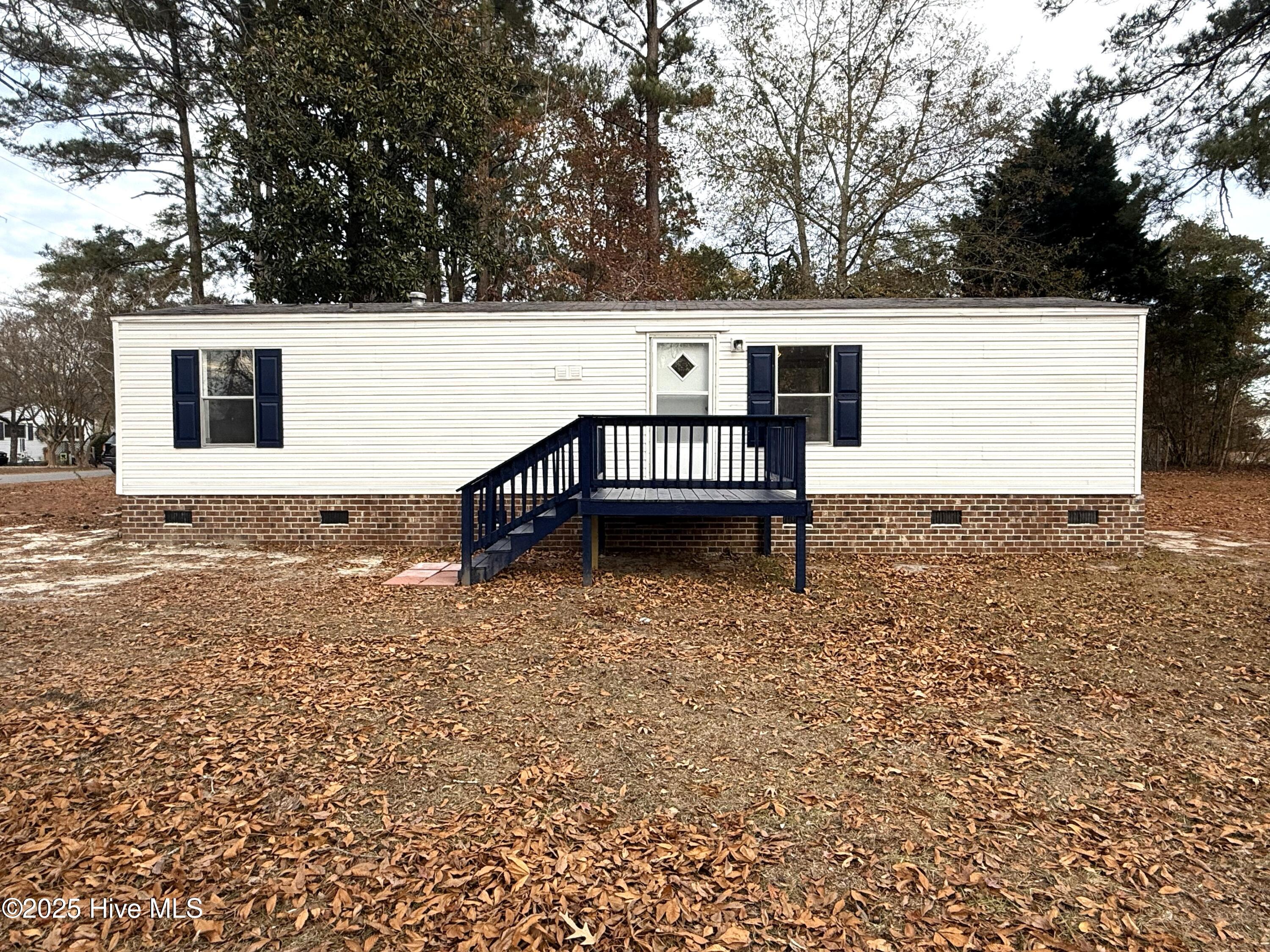123 Potawatomi Trail Property Photo 3