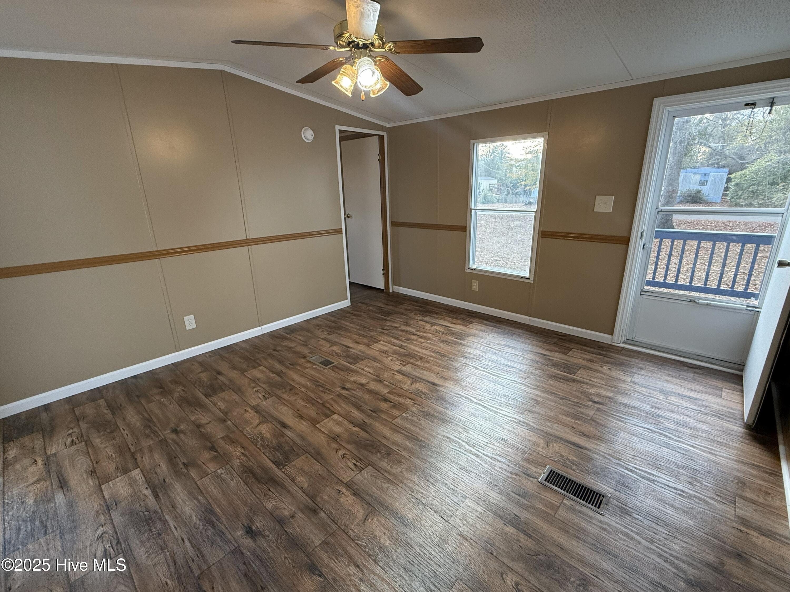 123 Potawatomi Trail Property Photo 6