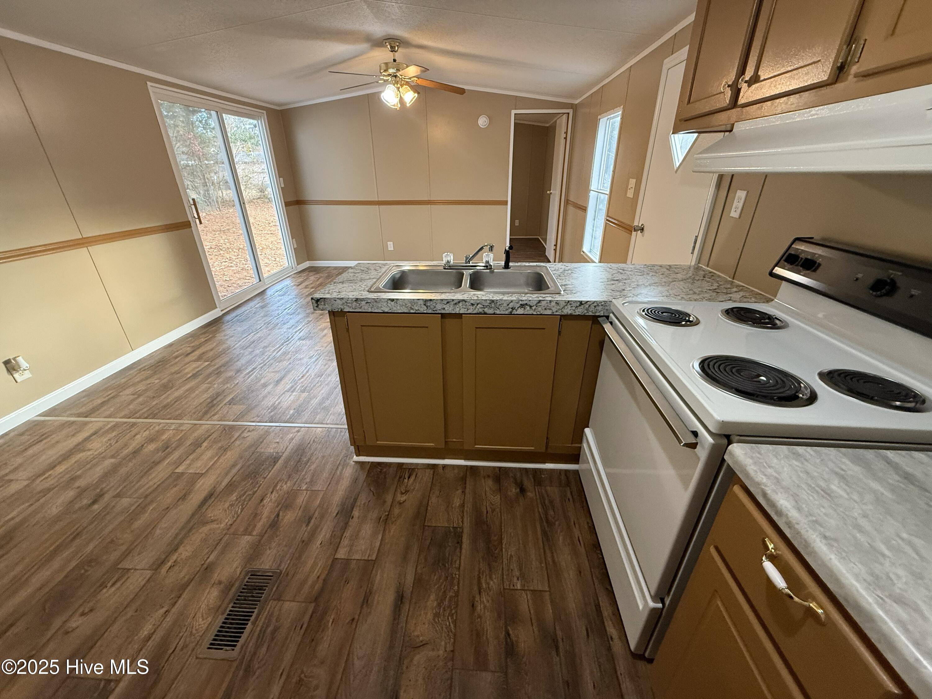 123 Potawatomi Trail Property Photo 10