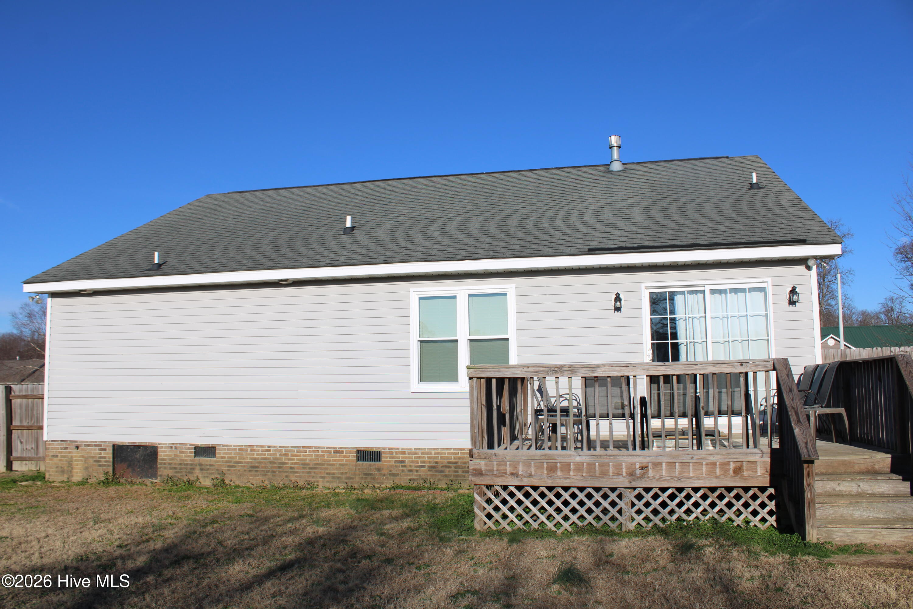 212 Sunridge Lane Property Photo 4