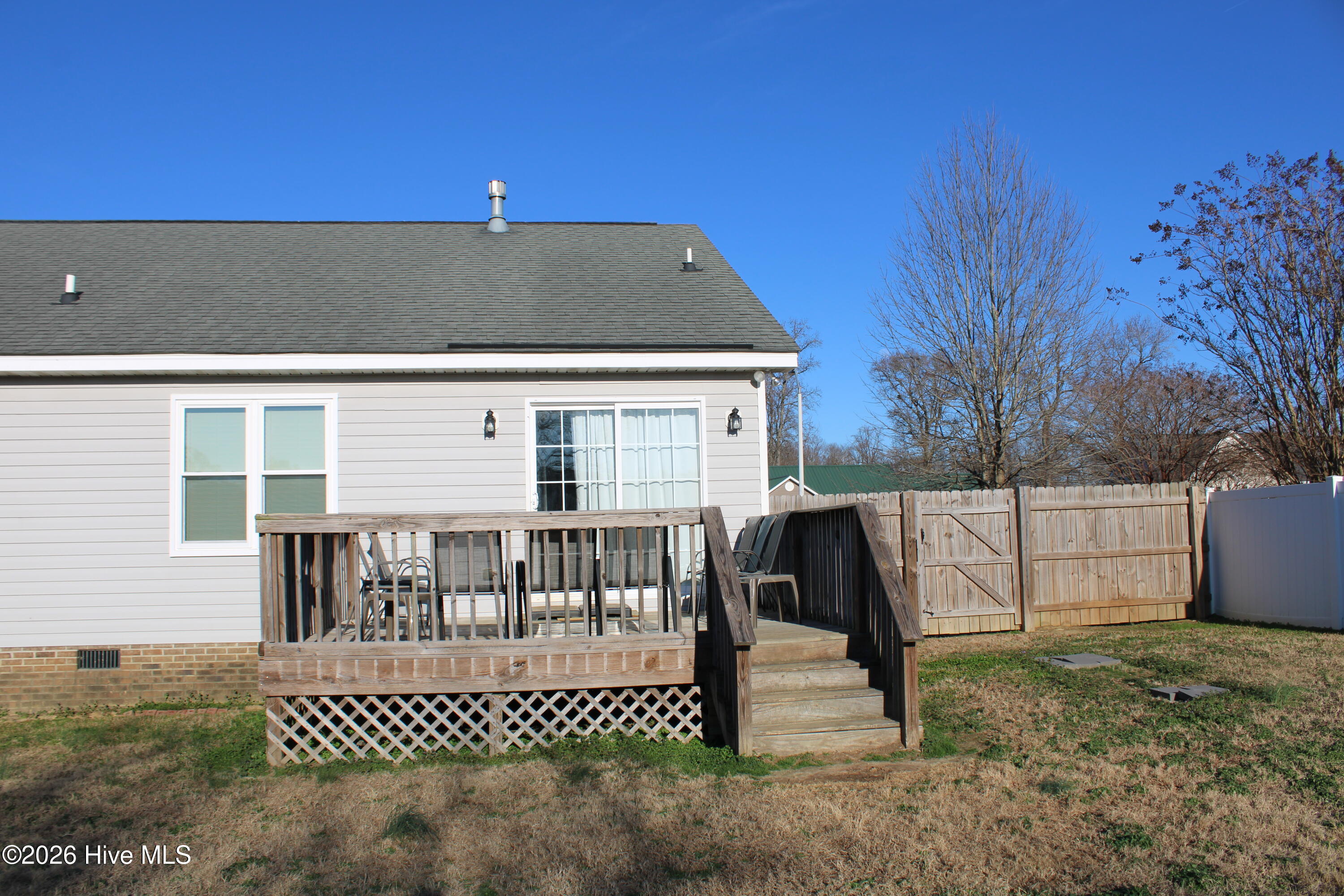 212 Sunridge Lane Property Photo 9