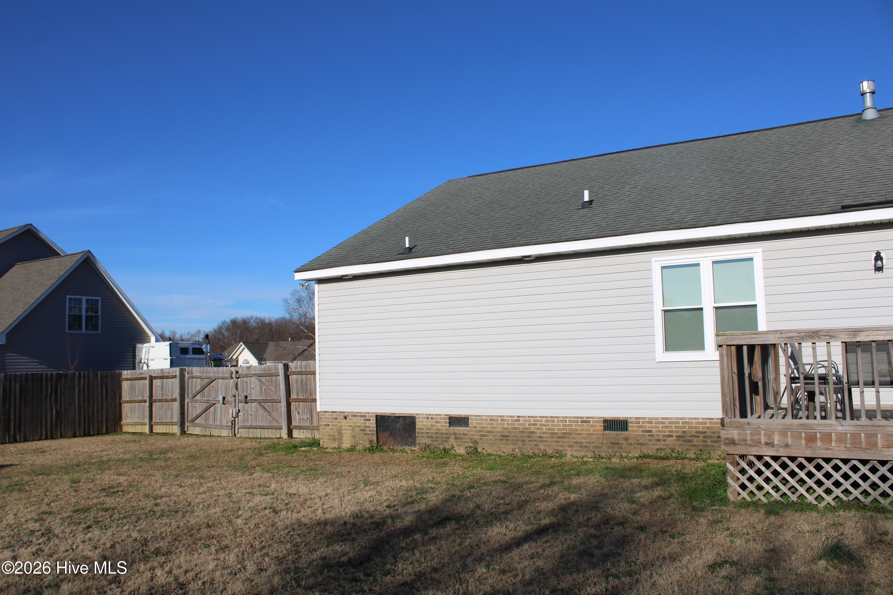 212 Sunridge Lane Property Photo 10