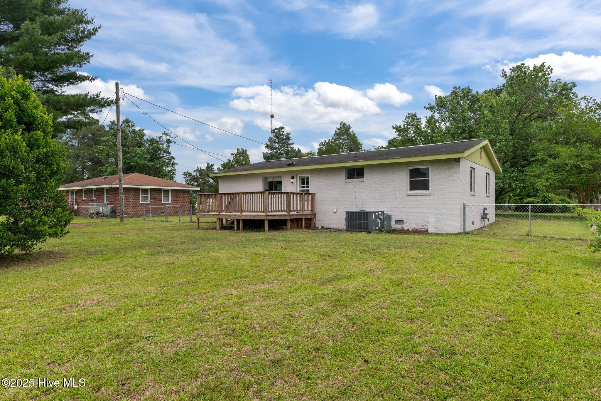 210 Glenburnie Drive Property Photo 6