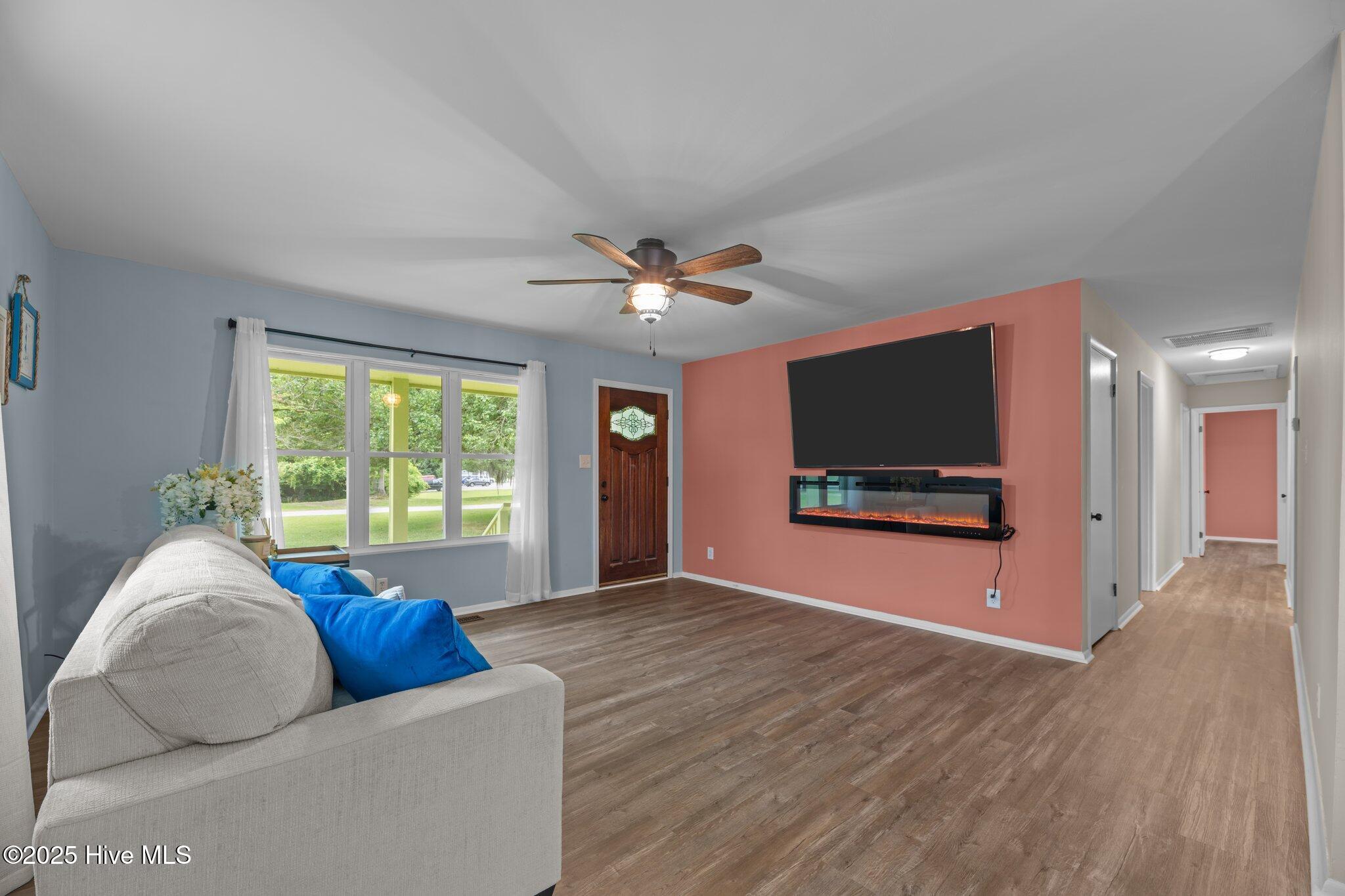 210 Glenburnie Drive Property Photo 13