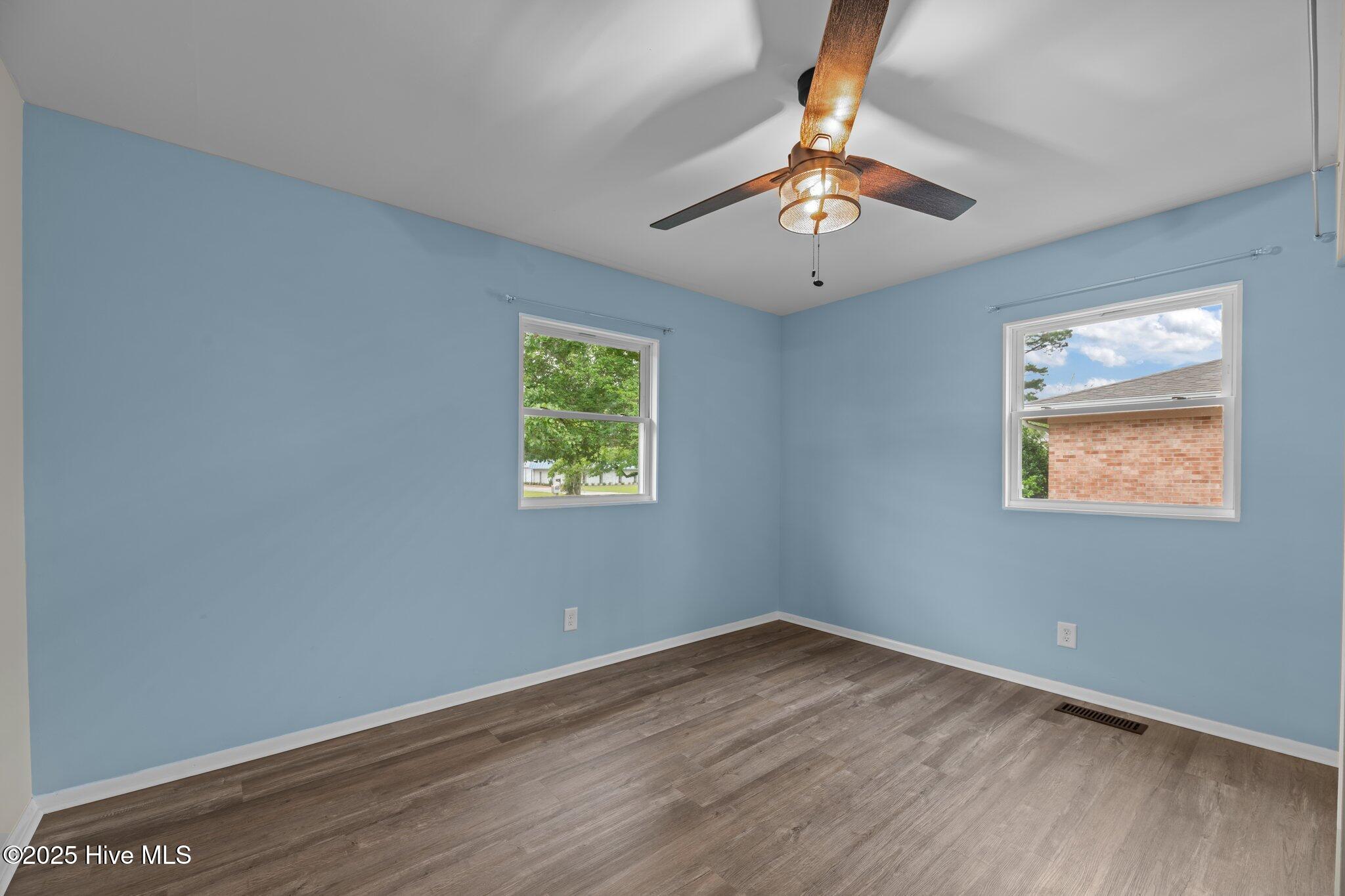 210 Glenburnie Drive Property Photo 25