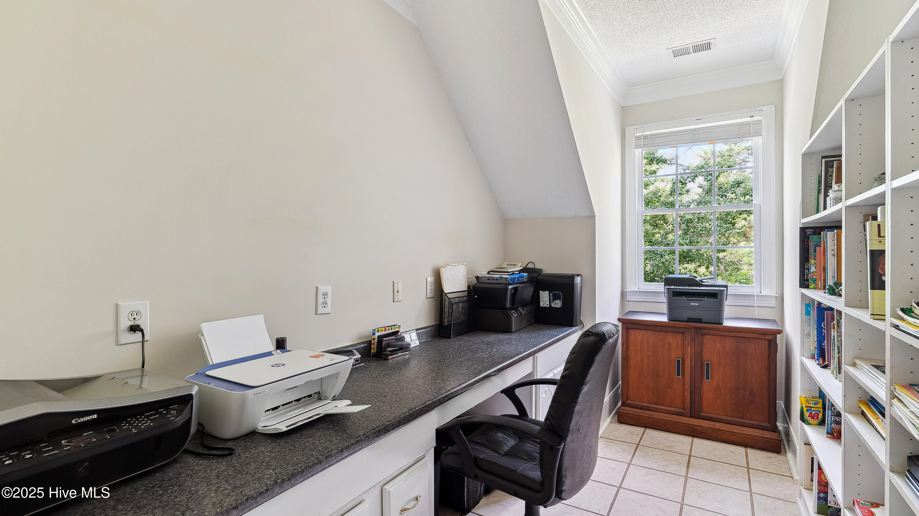 307 Lazar Lane Property Photo 49