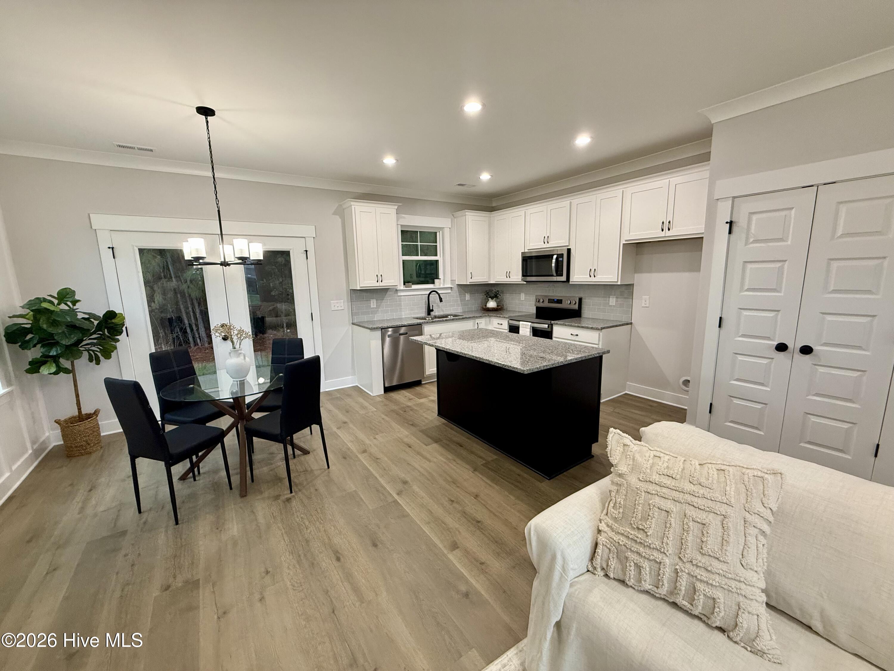 443 Peregrine Ridge Drive Property Photo 3