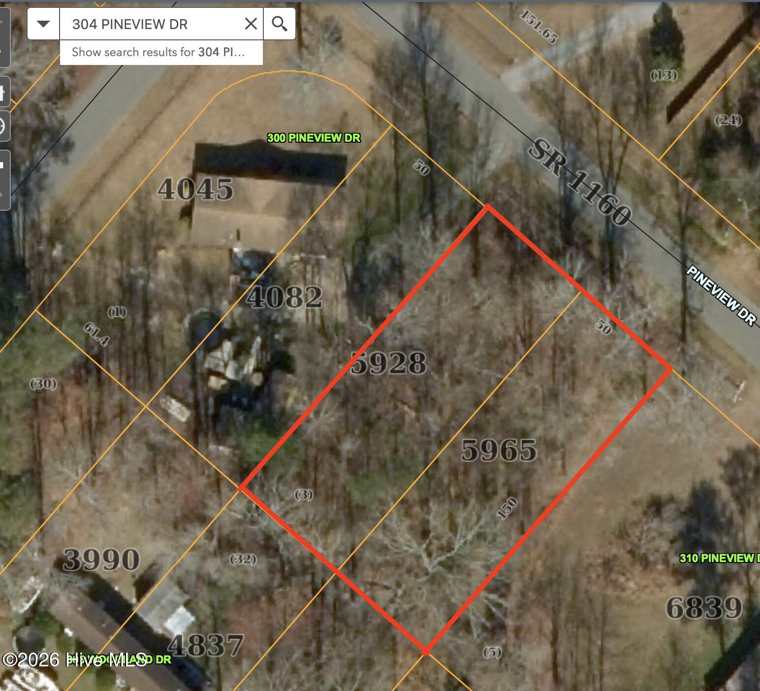 304 & 306 Pineview Drive Property Photo 1