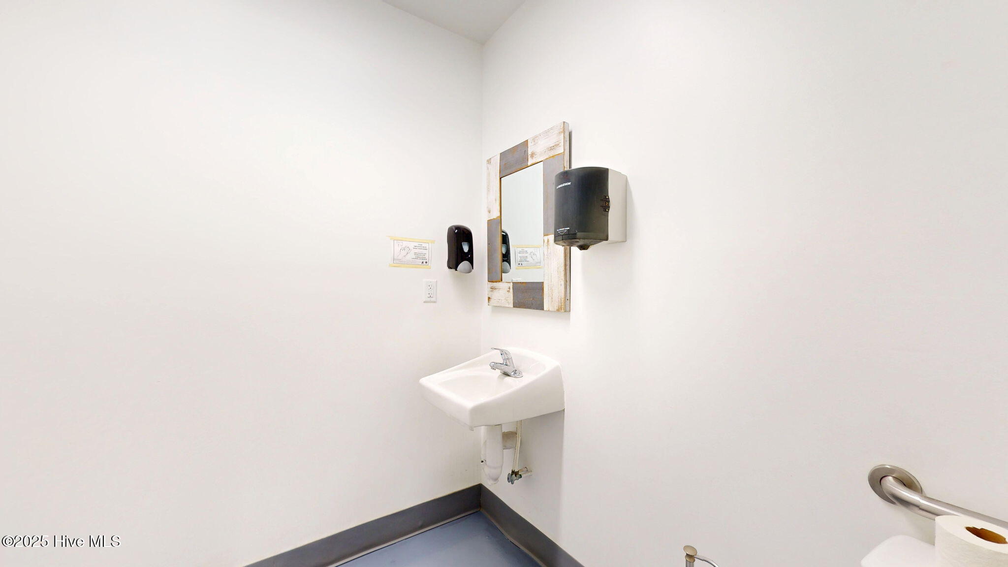2146 Nc 102 E Property Photo 19