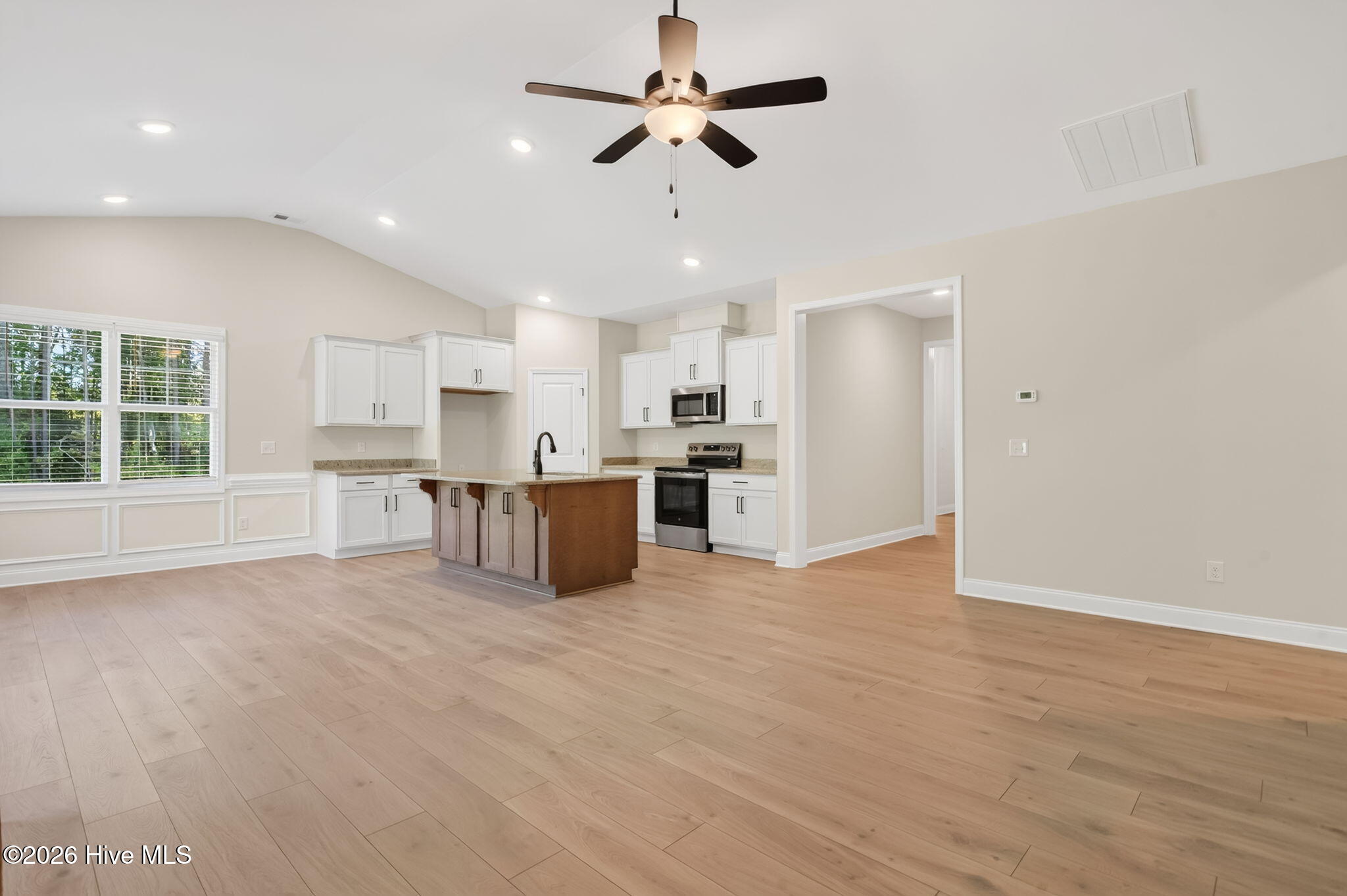 203 Boyce Court Property Photo 8