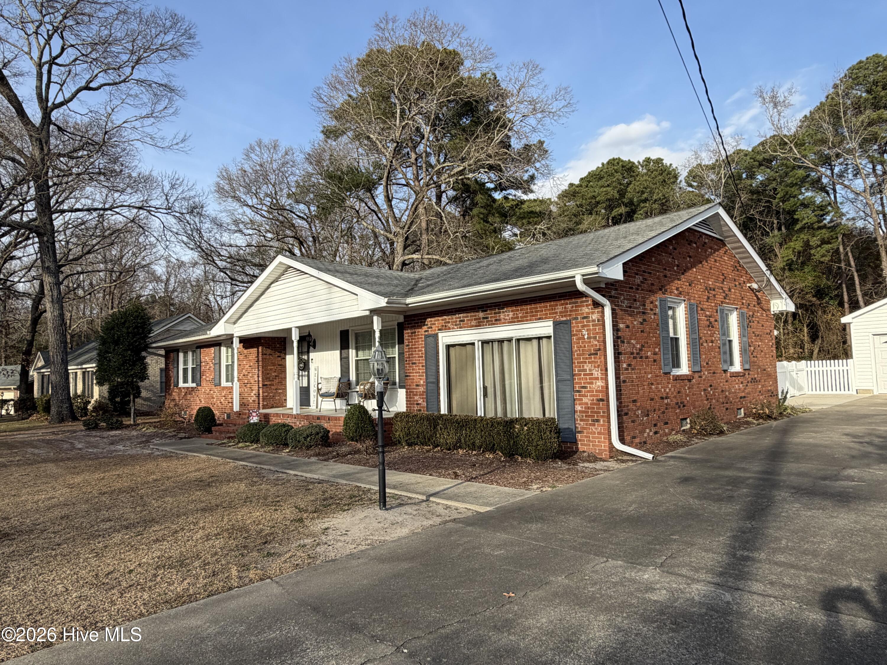 1801 Crestview Street Property Photo 1