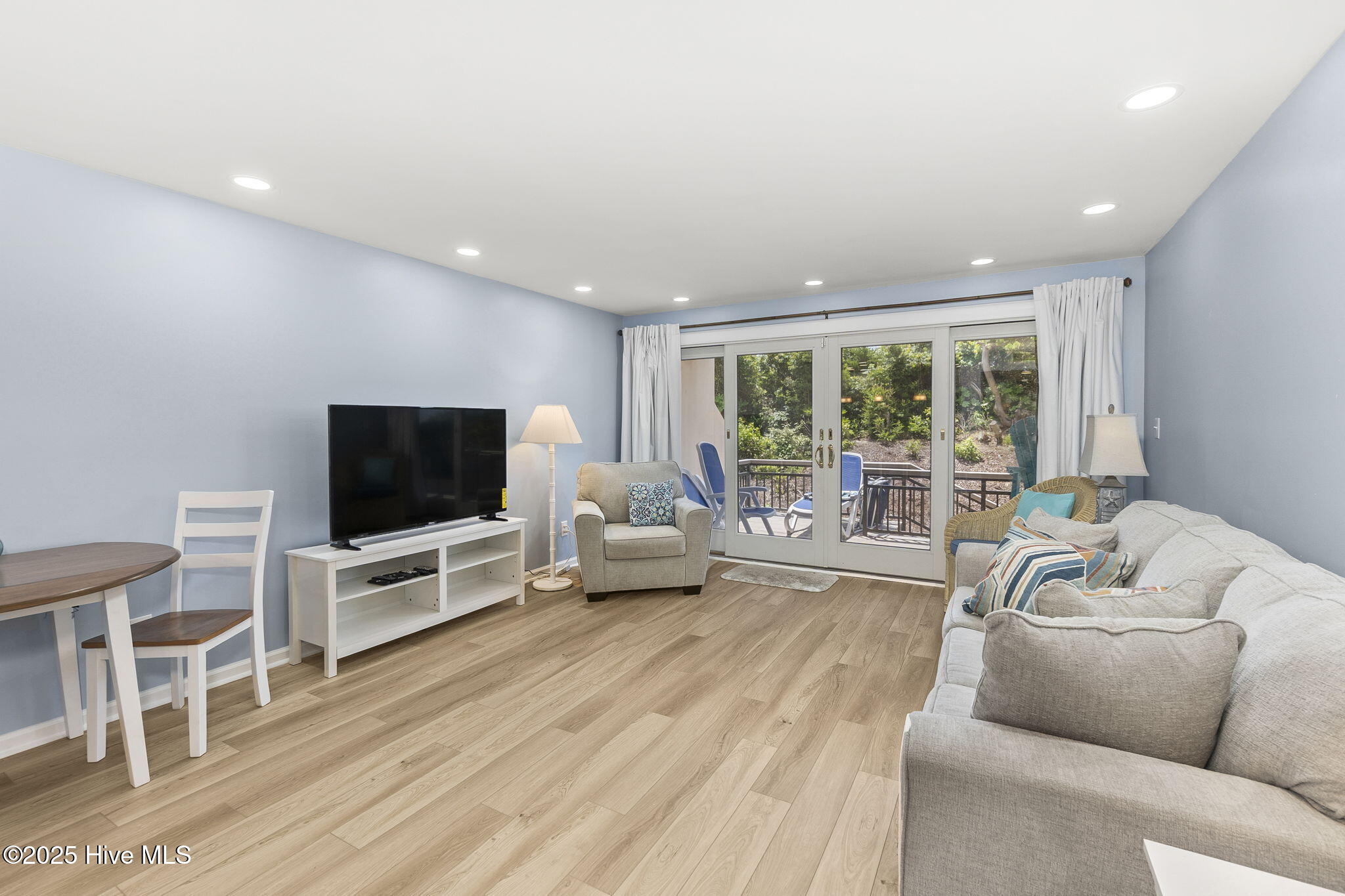 331 Salter Path Road 104 Beachwalk Property Photo 10