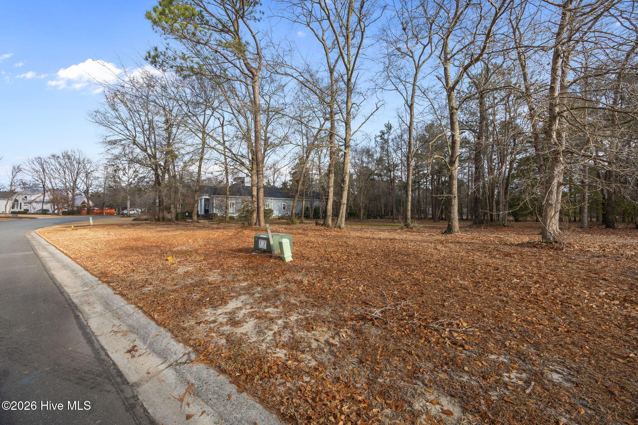 121 135 Maple Creek Drive Property Photo 10