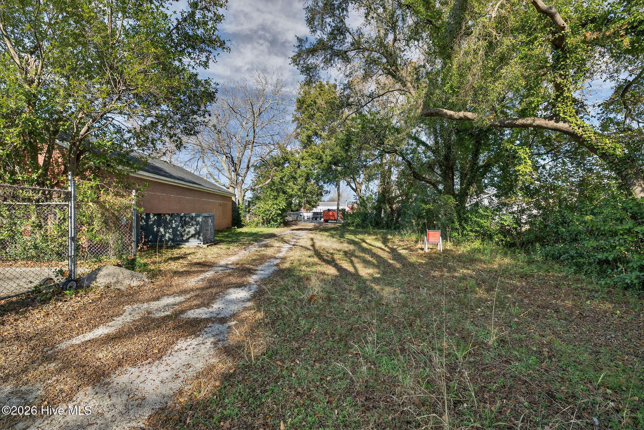 1703 Queen Street Property Photo 2