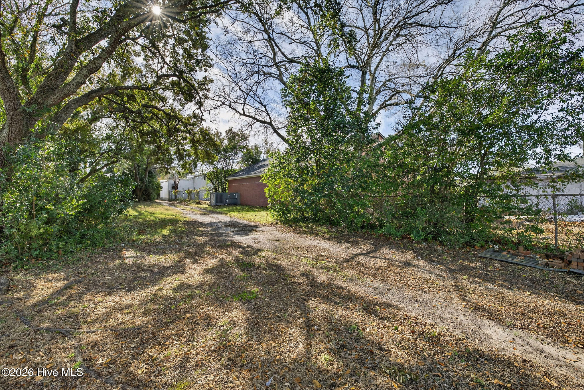 1703 Queen Street Property Photo 6