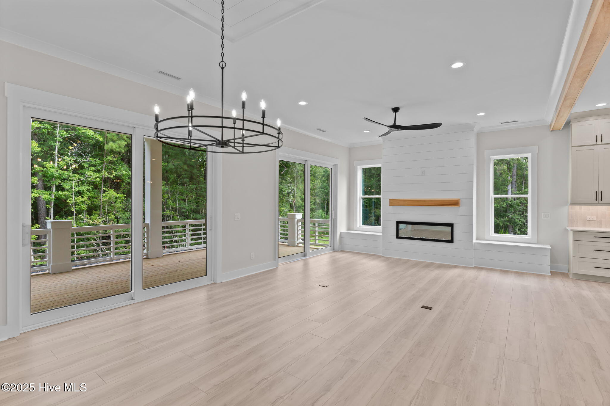 633 Vale Drive Property Photo 16