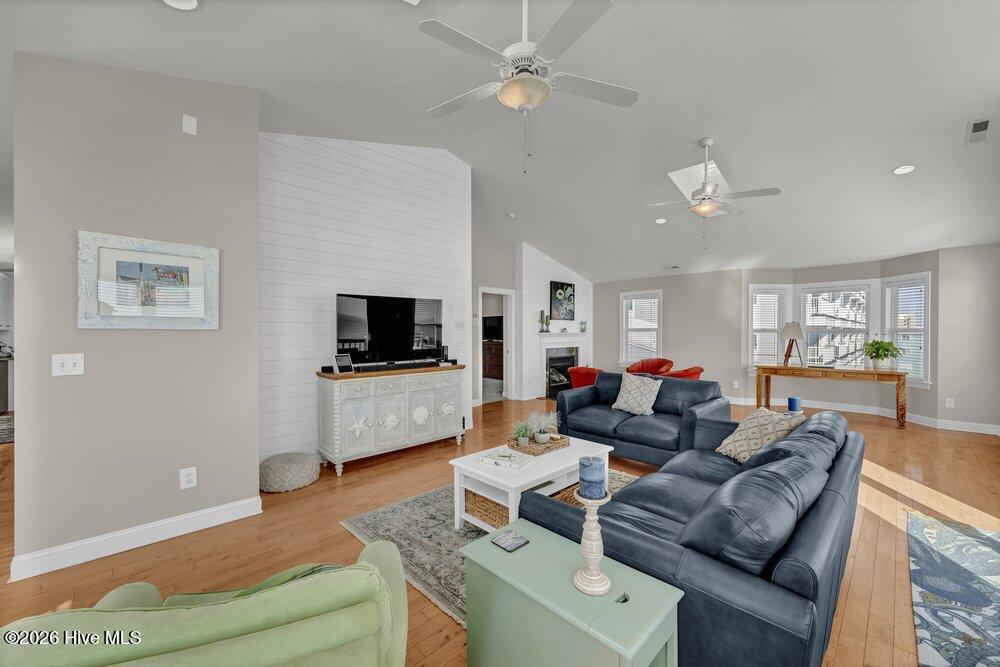 301 Carolina Beach Avenue S Unit 2 Property Photo 10