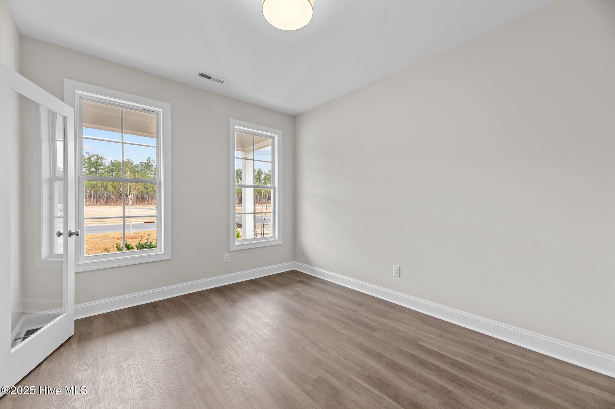 1015 Brighton Drive Property Photo 12