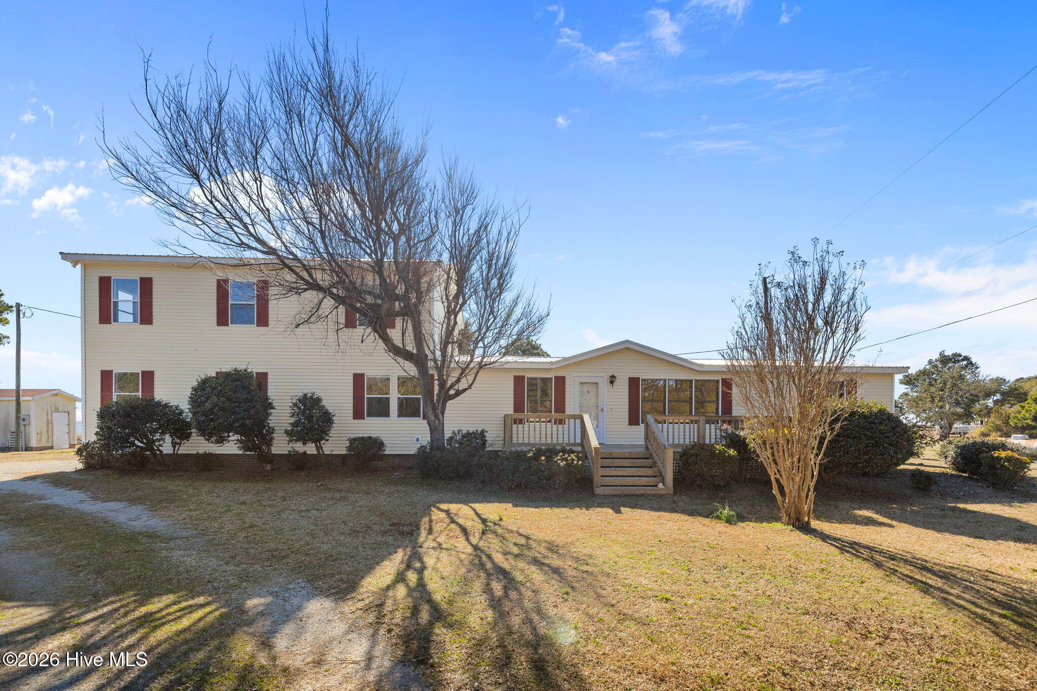 630 Seashore Drive Property Photo 3