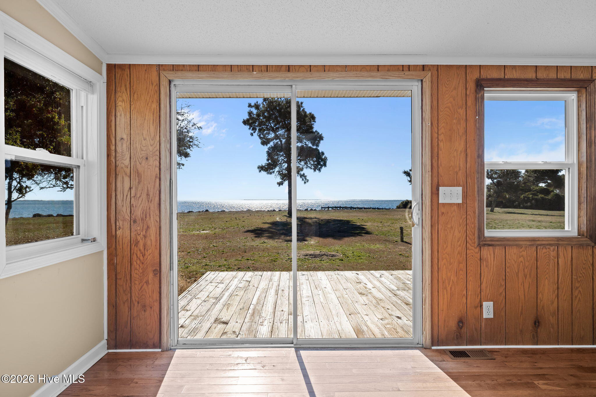 630 Seashore Drive Property Photo 16
