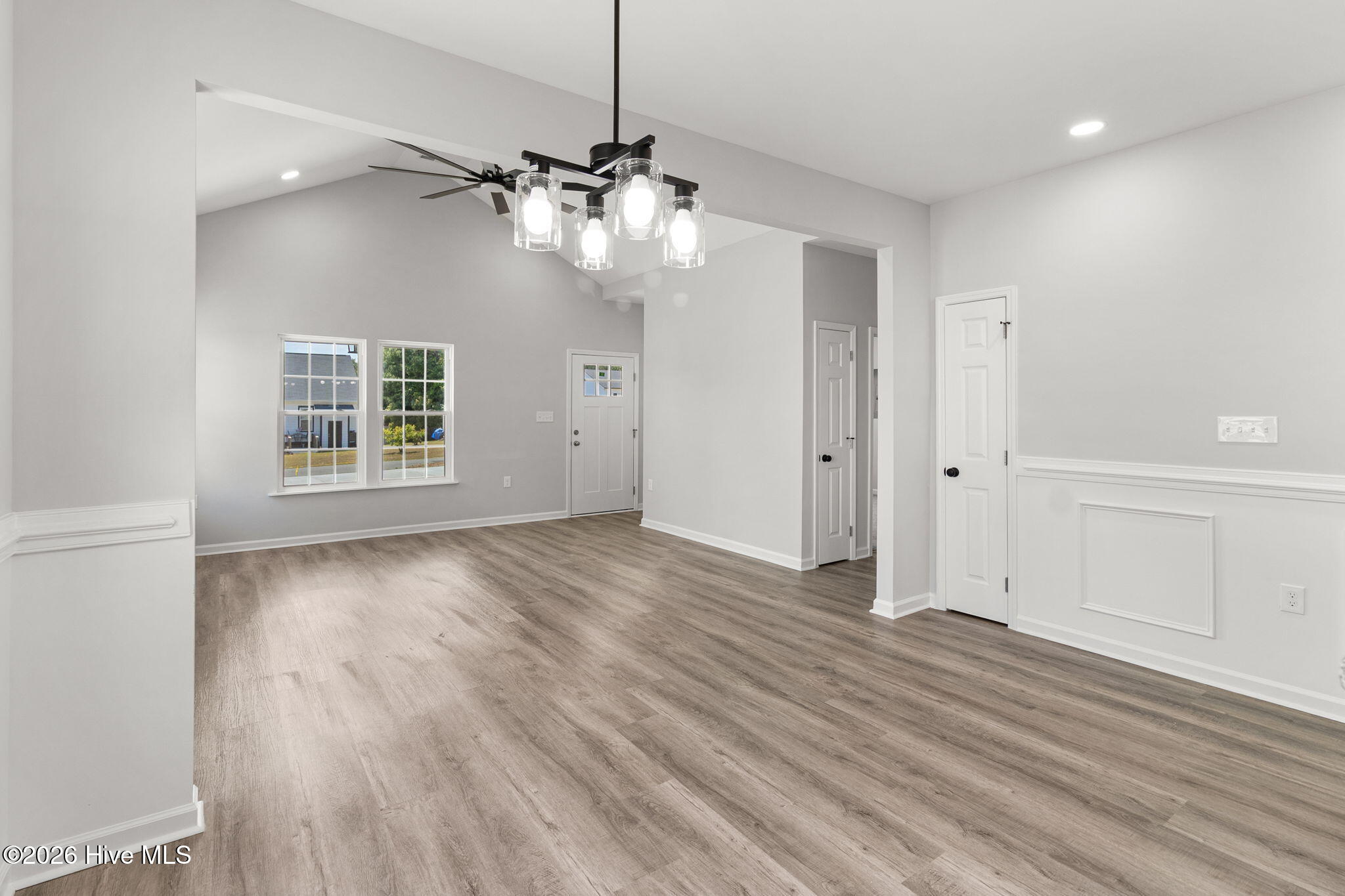 802 Holmes Street Property Photo 15