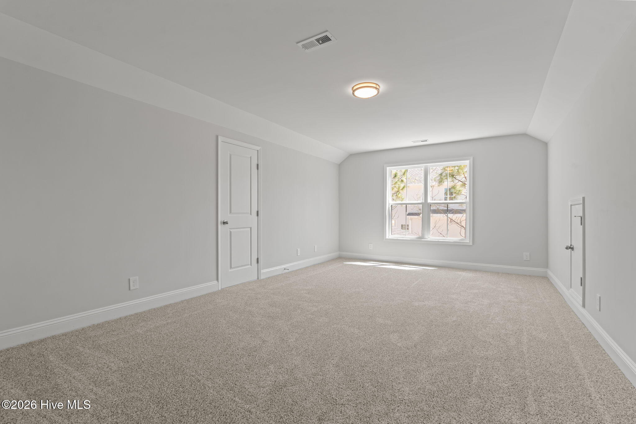 1013 Ivory Lane Property Photo 11