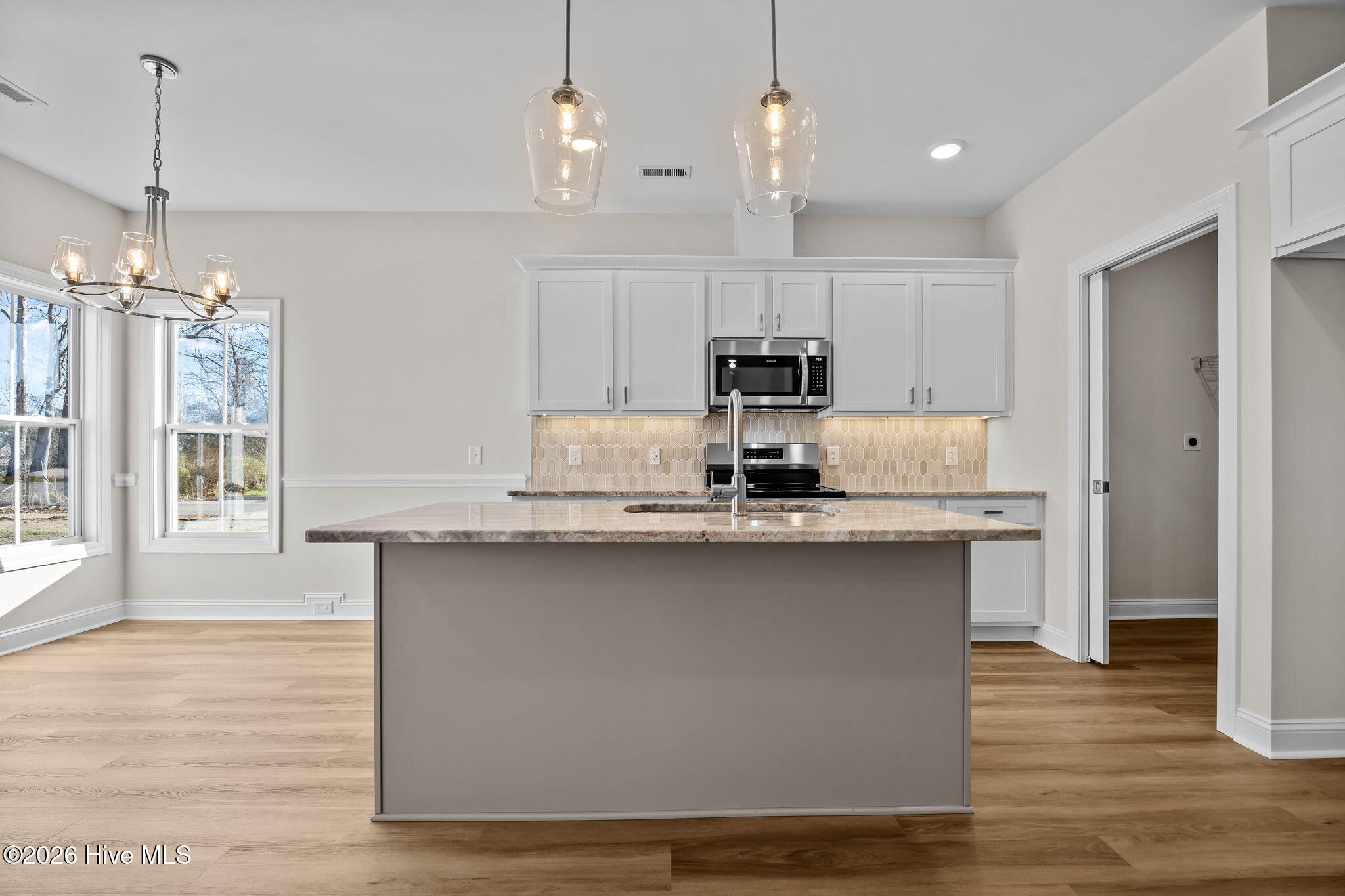 333 Mangrove Court Property Photo 4