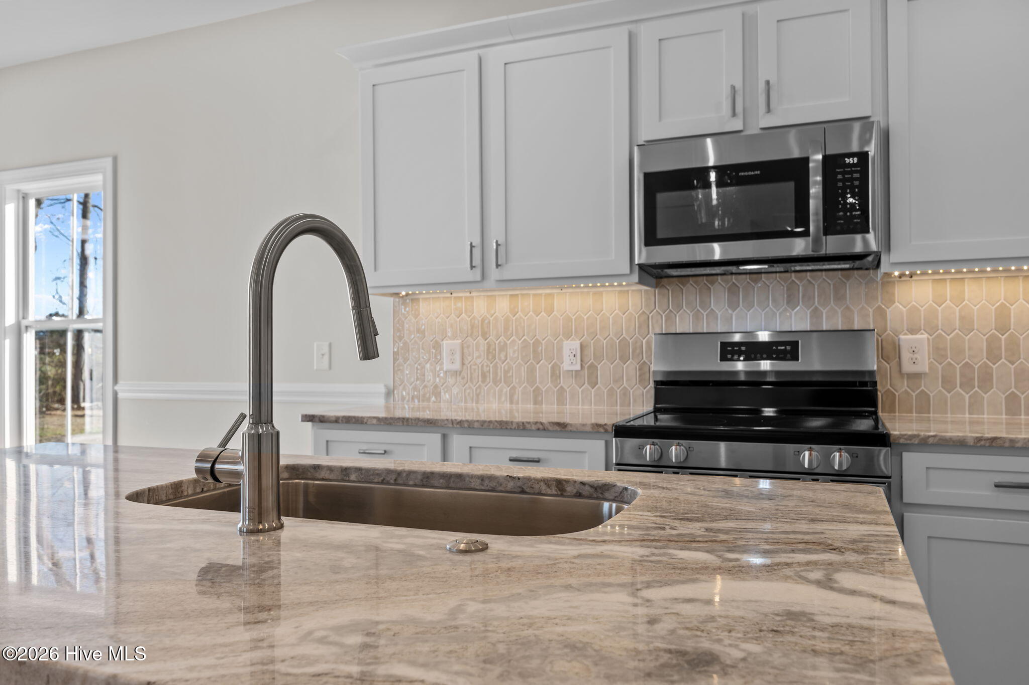 333 Mangrove Court Property Photo 6