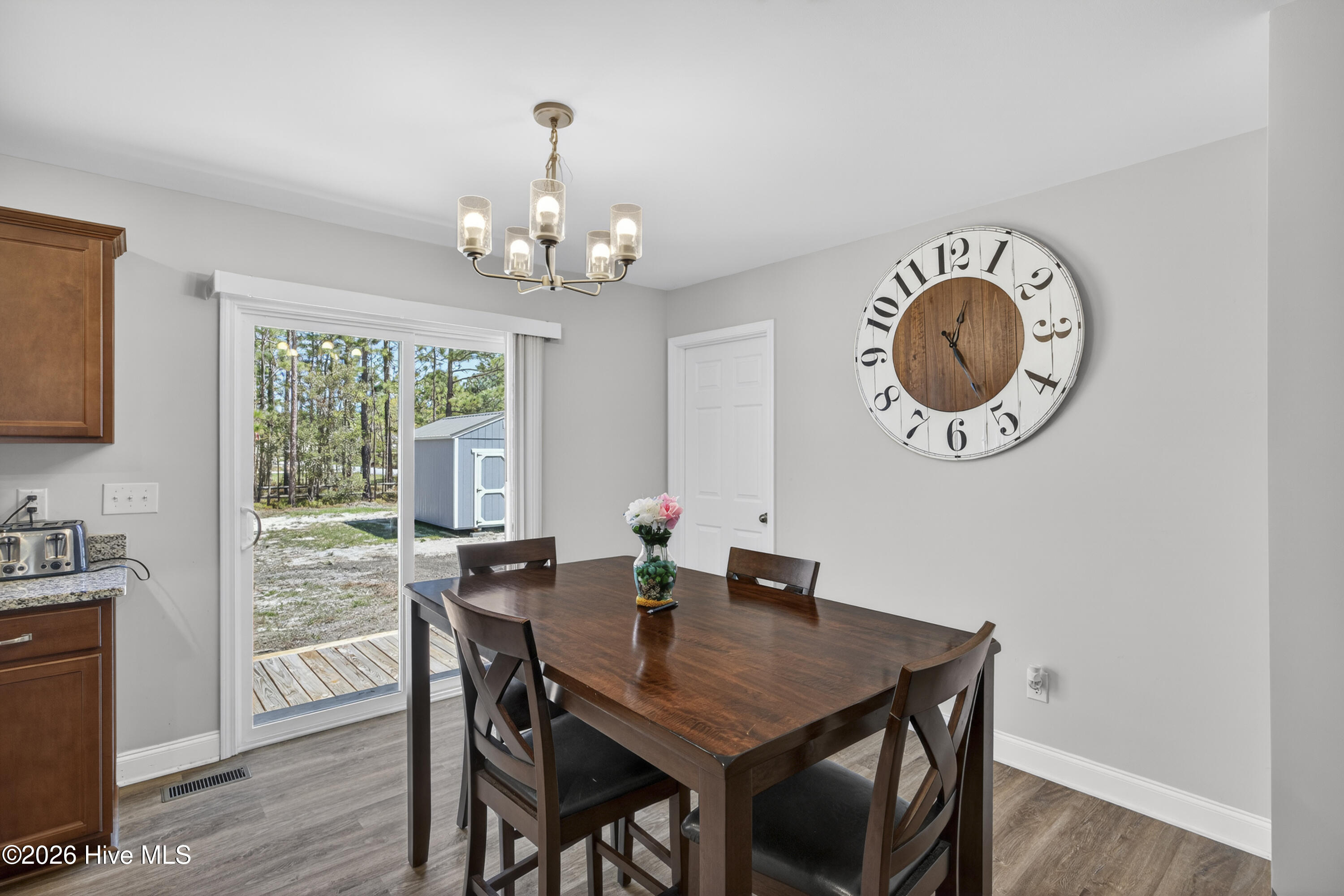 1053 Springdale Road Property Photo 7