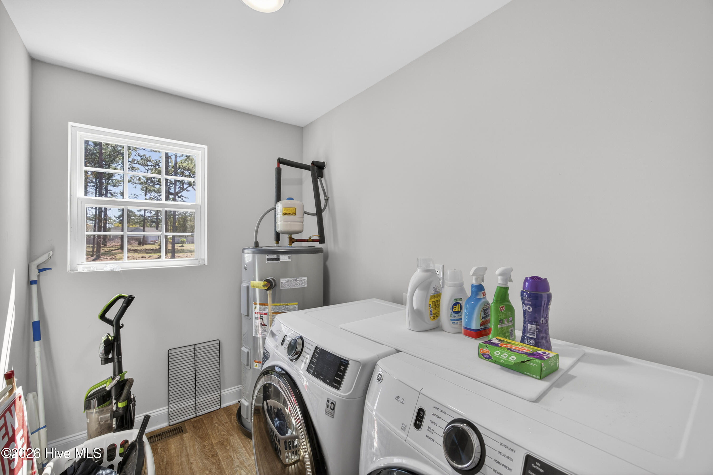 1053 Springdale Road Property Photo 32
