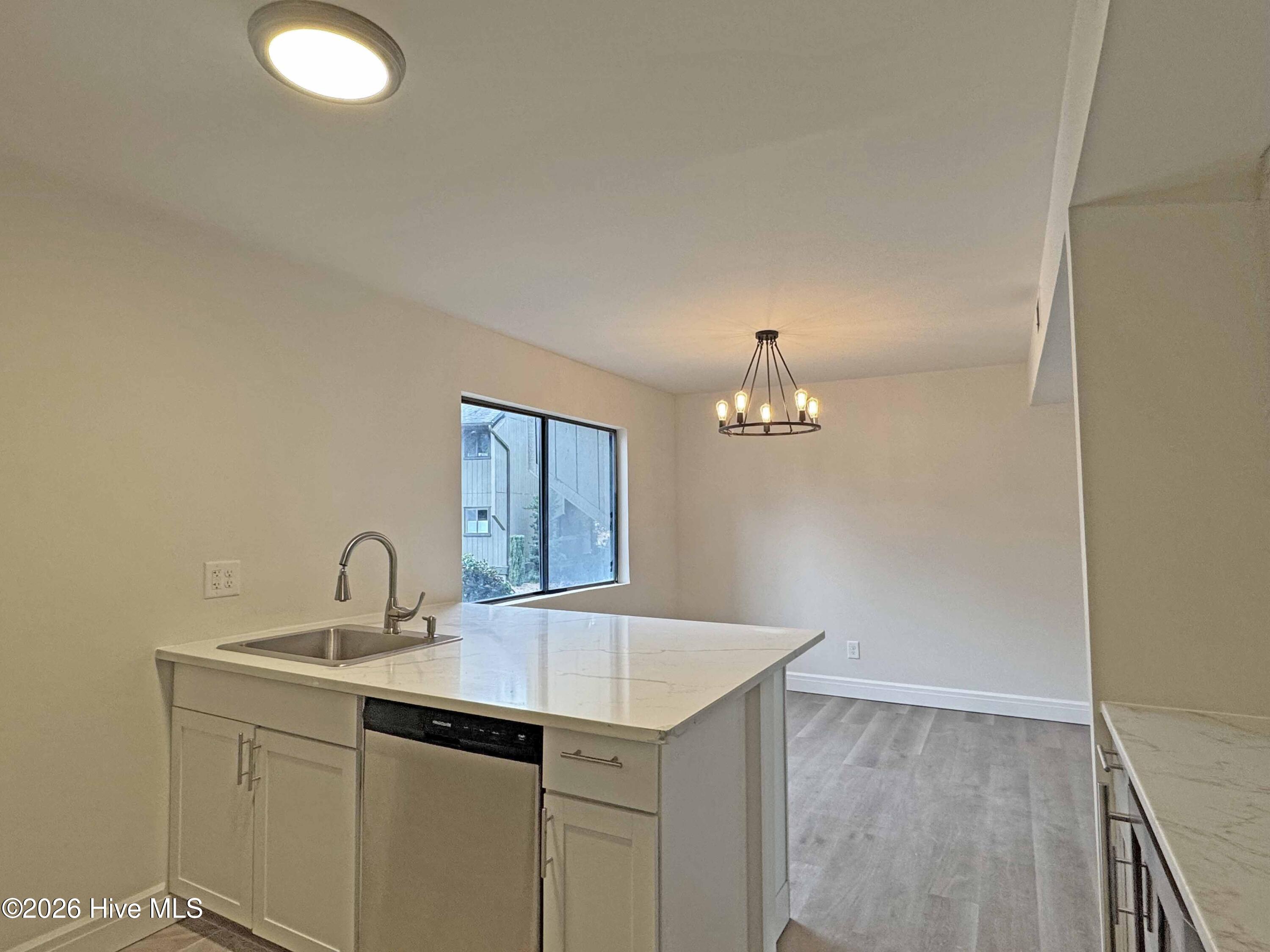 10 Pine Tree Road # 125 Property Photo 6