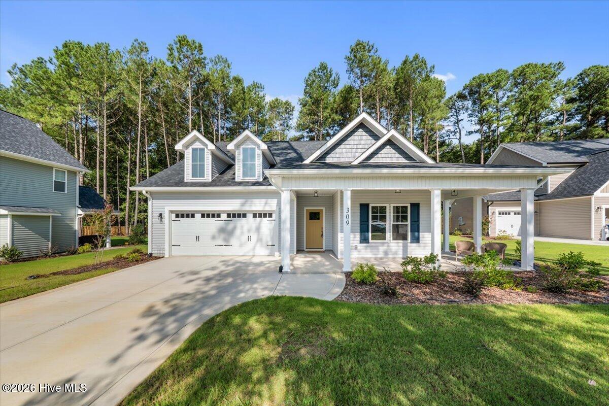 309 Elijah Way Property Photo 3