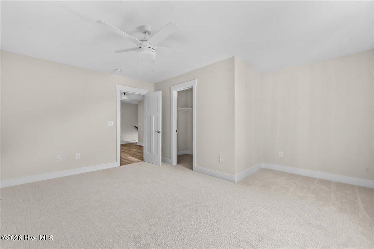 309 Elijah Way Property Photo 37