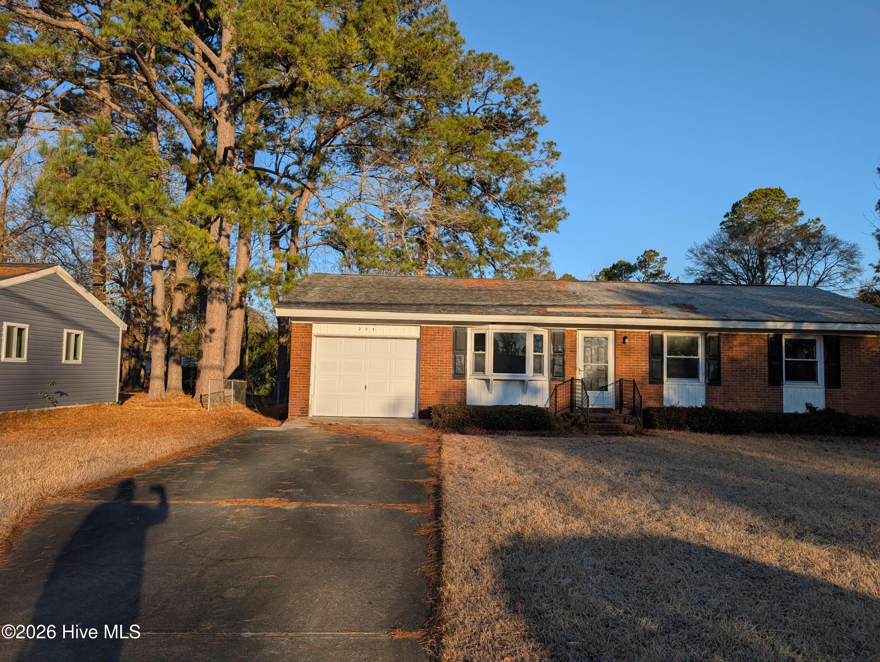 204 Shamrock Drive Property Photo 3