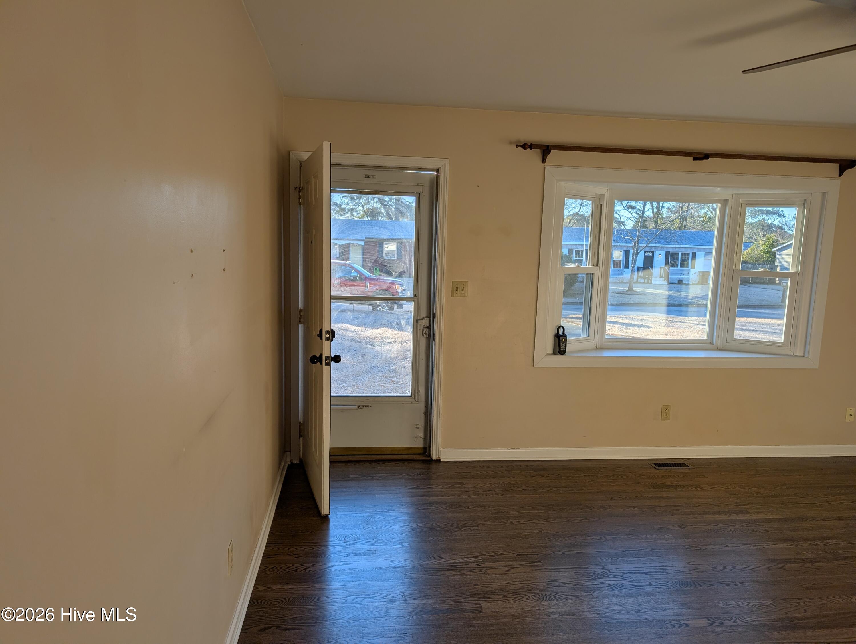 204 Shamrock Drive Property Photo 6
