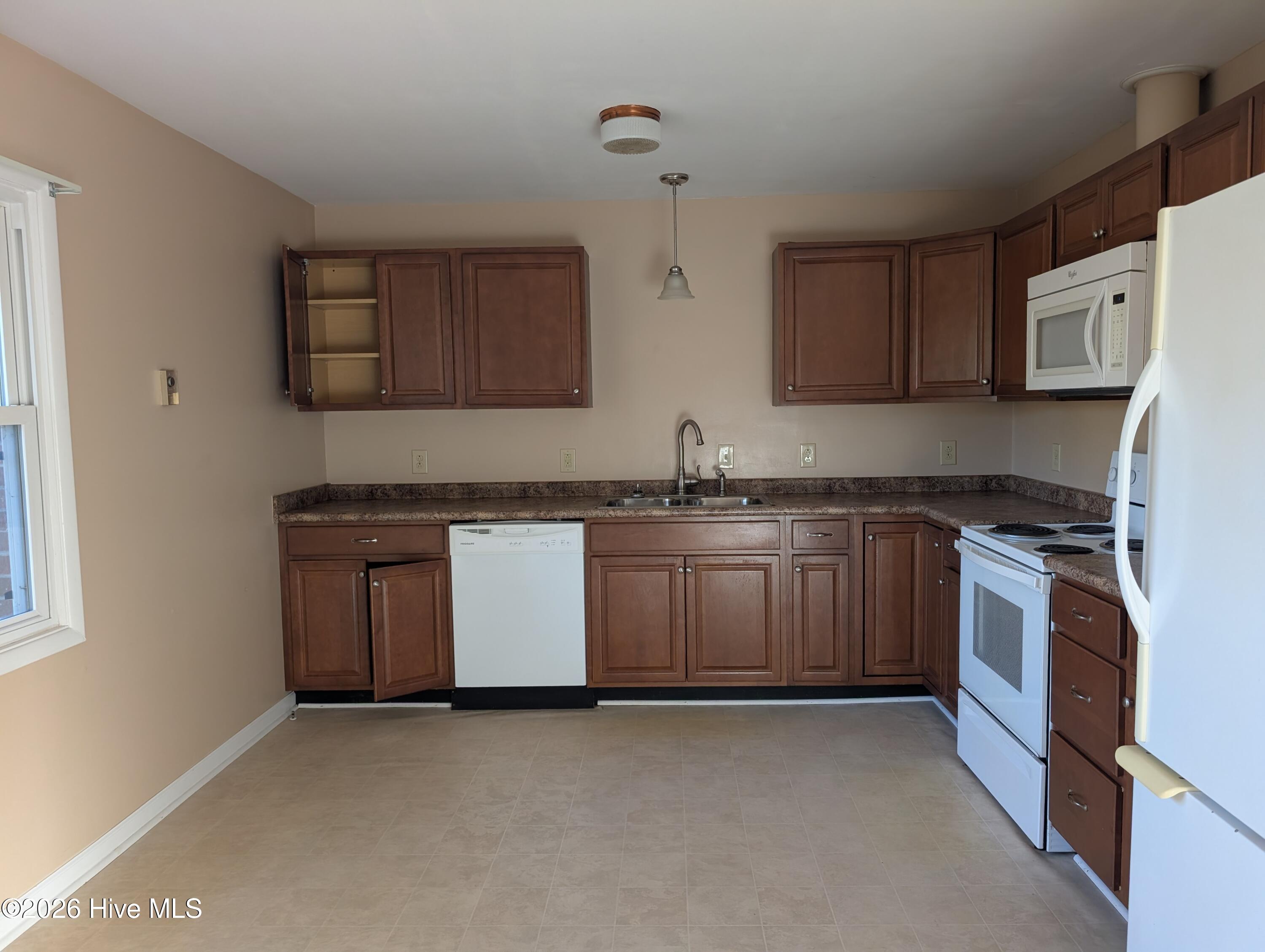 204 Shamrock Drive Property Photo 11
