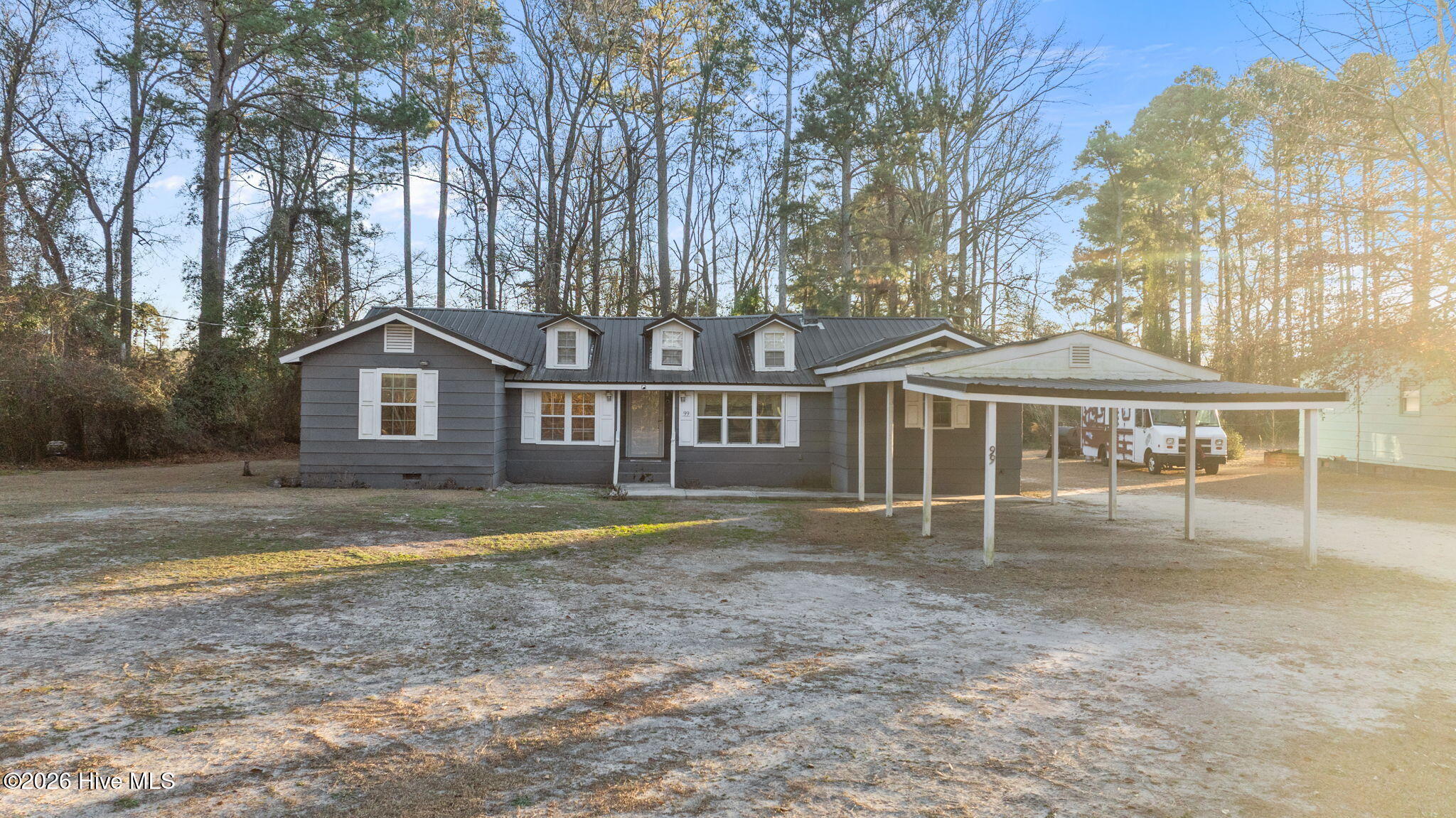 99 Rich Street Property Photo 2
