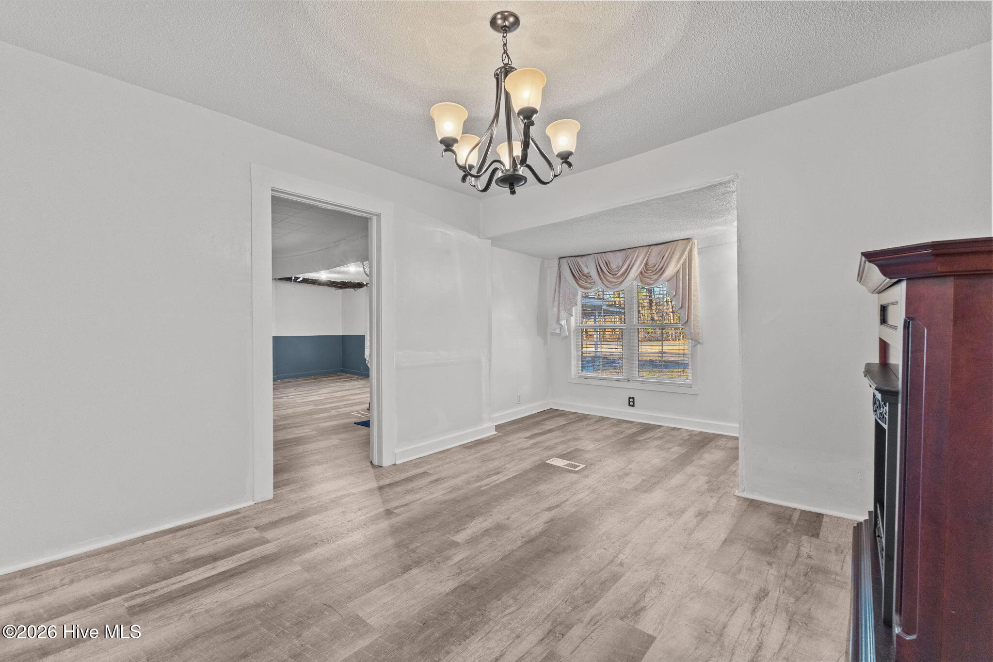 99 Rich Street Property Photo 7