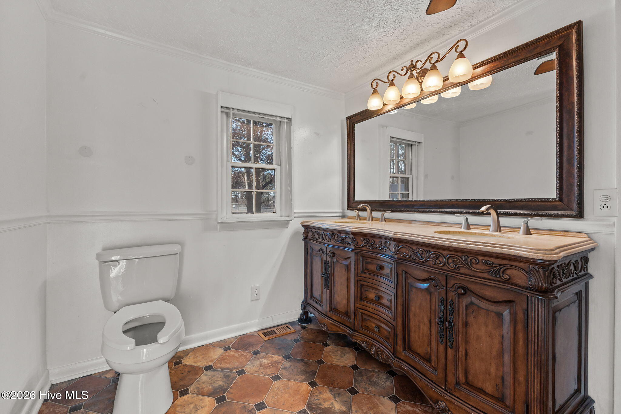 99 Rich Street Property Photo 18