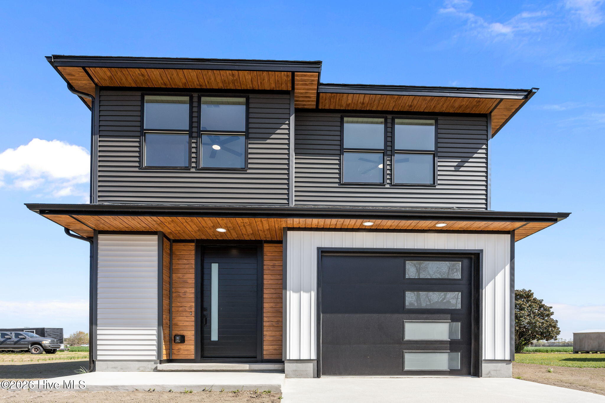106 Schwarzkopf Drive Property Photo 3
