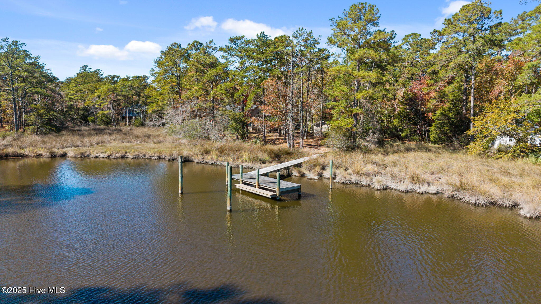 625 Plantation Parkway Property Photo 4