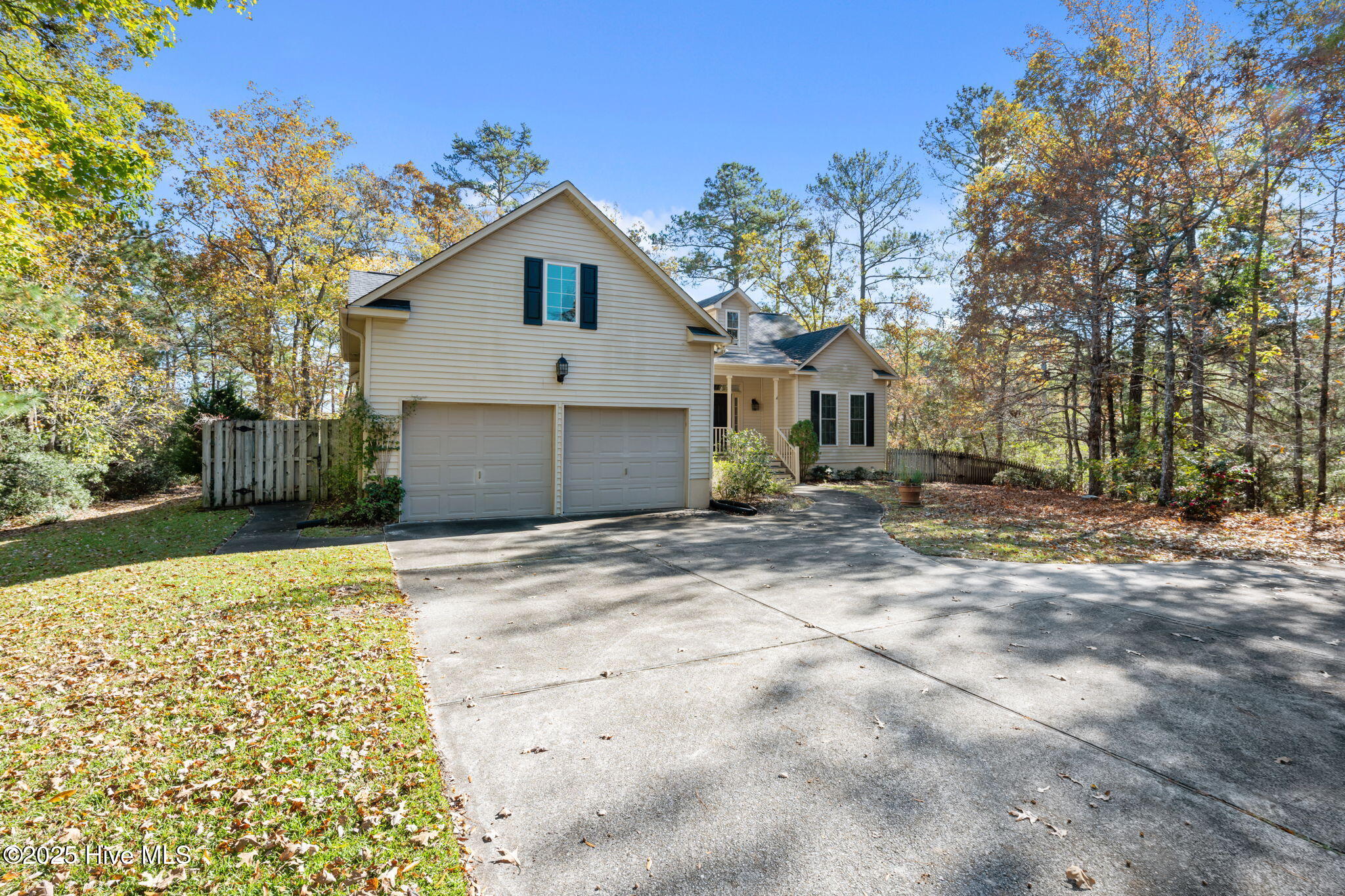 625 Plantation Parkway Property Photo 6
