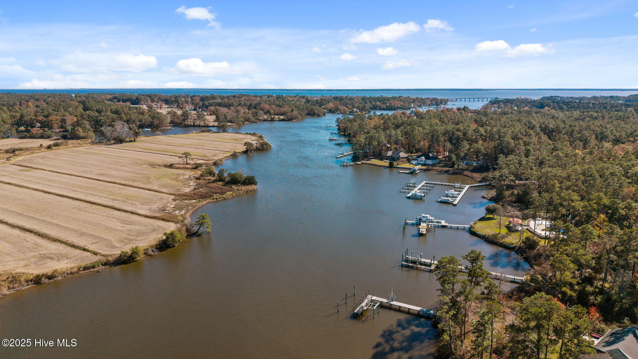 625 Plantation Parkway Property Photo 11